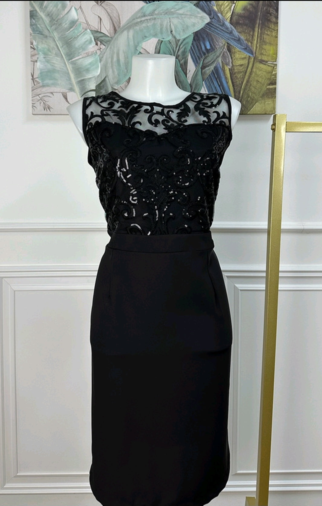 VESTIDO NEGRO CON ENCAJES