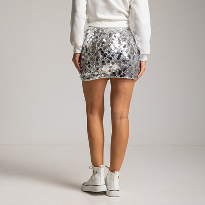 MINI FALDA SHORT LENTEJUELAS COLOR PLATEADO