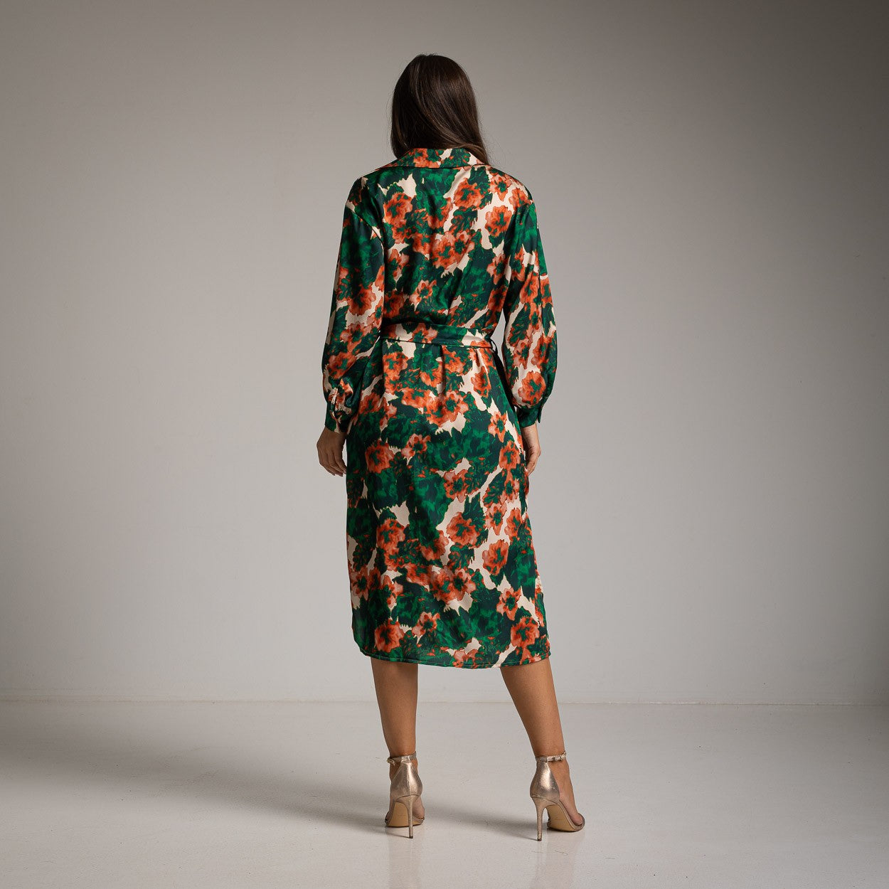 VESTIDO SATINADO MIDI FLORAL