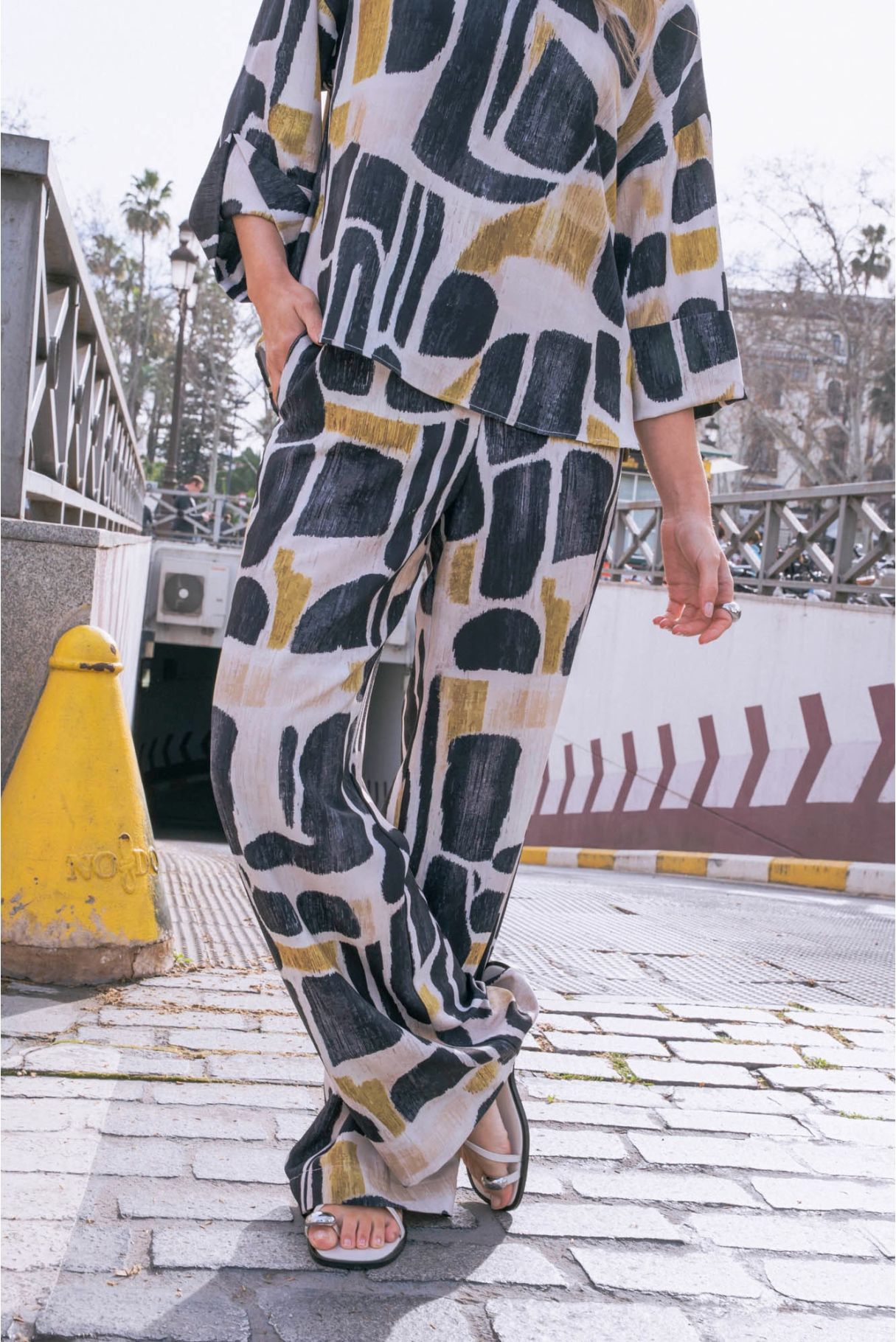 PANTALÓN ESTAMPADO