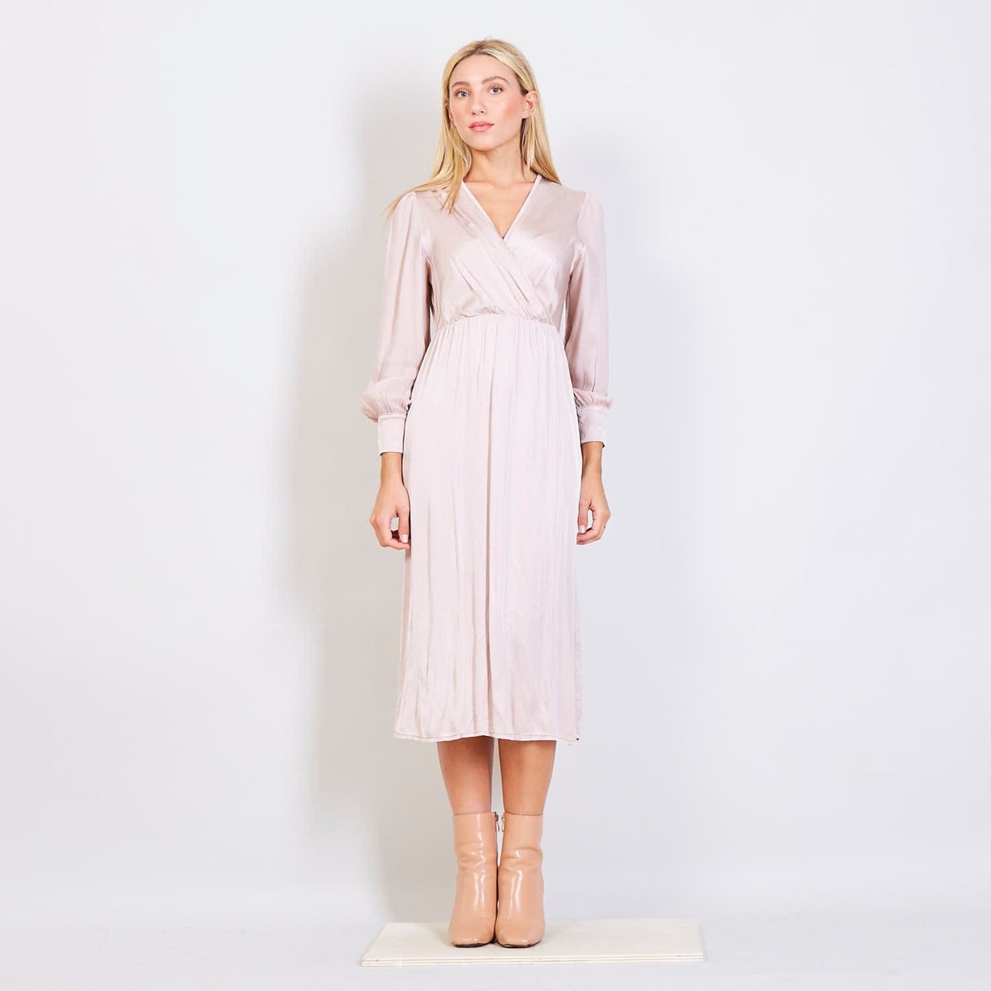 VESTIDO LARGO SATEN